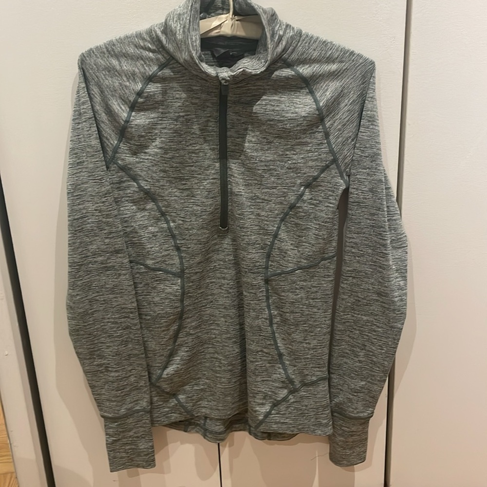 Eddie Bauer women’s size XS Quarter-Zip Top